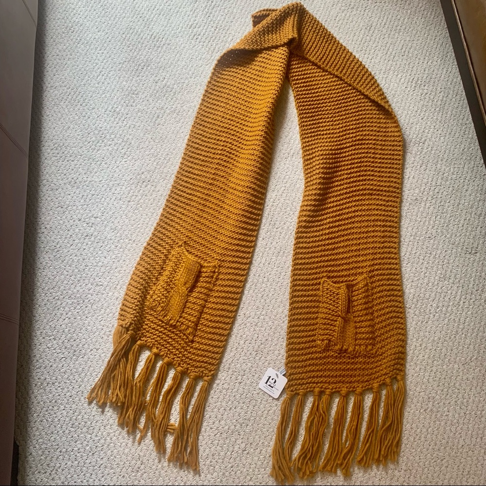 *New* Knit Scarf